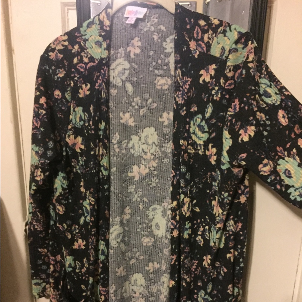Lularoe sarah